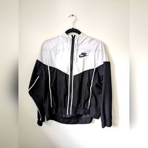 Nike Jacket (size m)